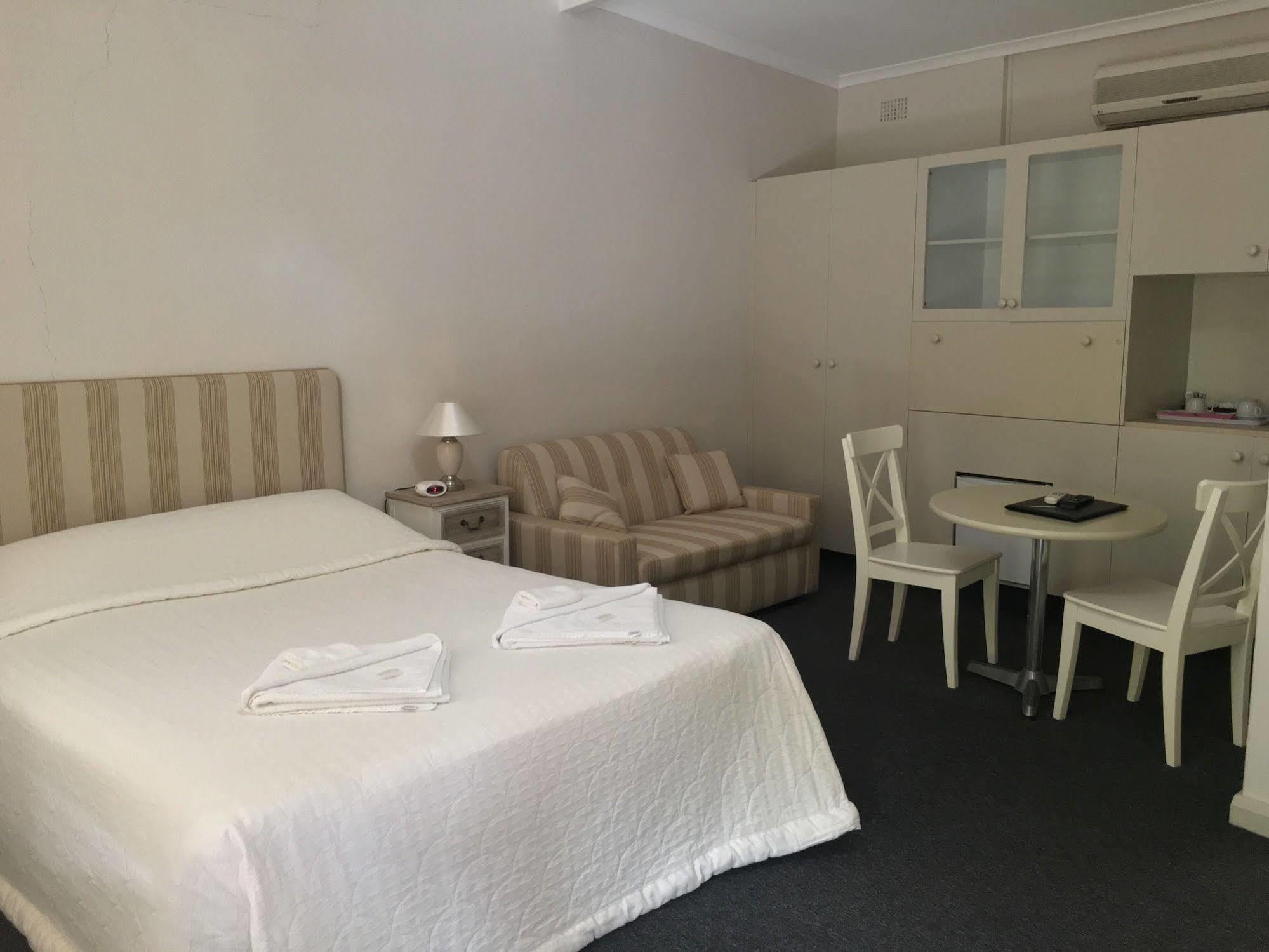Town And Country Motel Sydney Eksteriør bilde